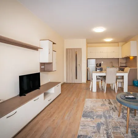 アパート 2br W/ Private Garage ヴェリコ・タルノヴォ