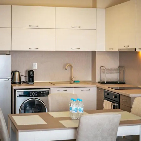 2br W/ Private Garage ヴェリコ・タルノヴォ